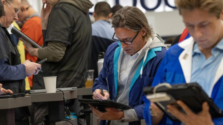 La creación de empleos privados en Estados Unidos perdió impulso.