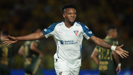 Michael Estrada festeja su gol ante Mirassol en los octavos de final de la Copa Libertadores.