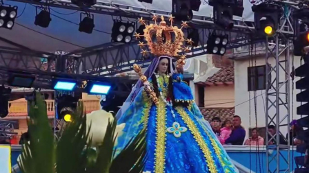 La caminata de la Virgen de El Cisne reúne a miles de fieles católico.