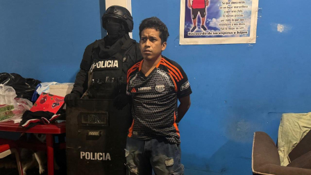 Dos personas fueron detenidas por su presunta participación en el atentado con autos bomba frente al Mall del Sol, en Guayaquil.
