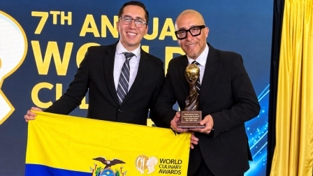 Los chef Juan Sebastián Gallardo y Carlos Gallardo durante la ceremonia de premiación.