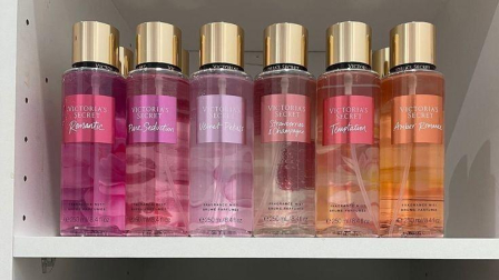Los perfumes y splash de Victoria's Secret tienen distintas presentaciones, por lo que es recomendable comparar sus características con las del catálogo oficial.