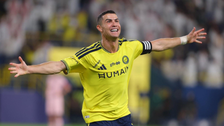 Cristiano Ronaldo brilla con triplete y se acerca a los 1000 goles