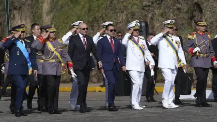Daniel Noboa en la ceremonia por la Batalla de Pichincha el 24 de mayo de 2025.