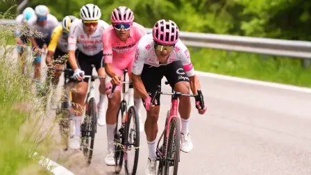 Richard Carapaz en la Etapa 15 del Giro de Italia, 25 de mayo del 2025