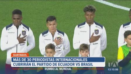 En Guayaquil, el turismo aumenta a vísperas del partido de Ecuador ante Brasil. Los bares y restaurantes de la ciudad reportan un incremento de más del 50% en reservaciones.

Vía: Bernarda Cevallos