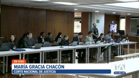 El fiscal general Wilson Toainga formuló cargos a Andrés Arauz, Esther cuesta y Raúl González para que se los vincule al caso Ligados por presunta asociación ilícita. 

Vía: María Gracia Chacón