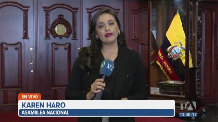 El oficialismo y el correísmo miden fuerzas nuevamente en el pleno de la Asamblea, está vez por la terna del legislativo para la renovación del Consejo de la Judicatura.

Vía: Karen Haro