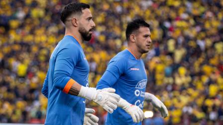 Hernán Galíndez se lesionó en el calentamiento previo al partido ante Brasil y salió como titular el golero Gonzalo Valle.