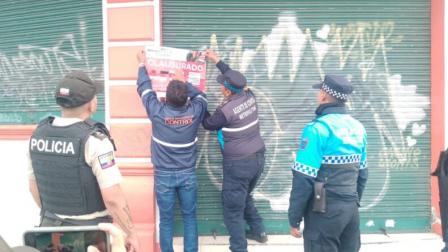 Operativo de la Agencia Metropolitana de Control en Quito.