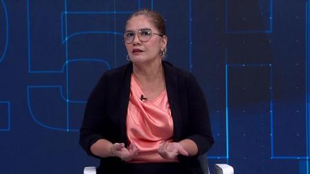 Lo analizan Roberto Aspiazu, de la Cámara de Energía del Ecuador; Katheryn Pazos, del Colegio de Ingenieros Eléctricos Litoral; Francisco Vergara, de la Cámara de Pequeña y Mediana Empresa, y Gabriel Secaira, consultor
Con Andrés Carrión