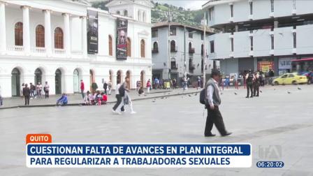 Comerciantes y hoteleros del Centro Histórico de Quito denuncian que no existen avances concretos en la regularización de las trabajadoras sexuales.
Vía: Gustavo Jaramillo