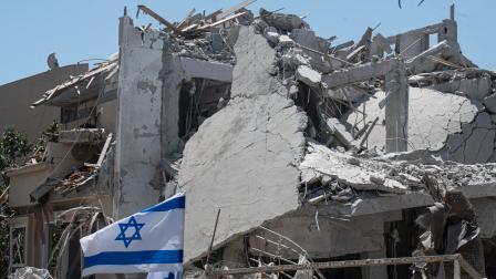 Destrucción en Rishon Lezion, al sur de Tel Aviv, tras impacto de misil lanzado desde Irán el sábado 14 de junio del 2025.