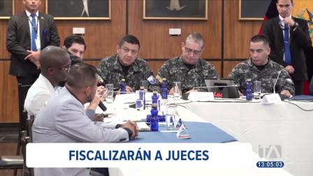 El Ministro del Interior anunció que revelará los nombres de jueces y fiscales que devuelvan la libertad a sospechosos sin justificación. 

Un reportaje de Karen Haro