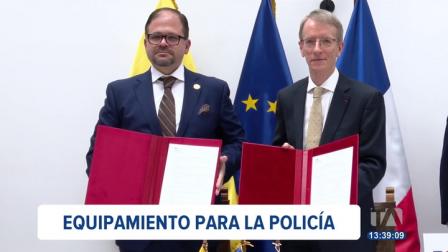 El Gobierno francés donó equipamiento de seguridad a la Policía Nacional del Ecuador, en el marco de la cooperación bilateral. 

Un reportaje de María Gracia Chacón