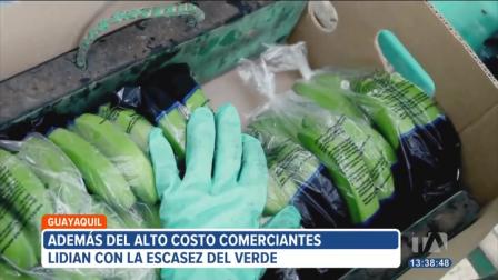 Un racimo puede llegar a costar hasta 12 dólares. El alza estaría relacionada con la presencia de la plaga del moko en al menos cuatro provincias del país.
Un reportaje de Ericka Vera