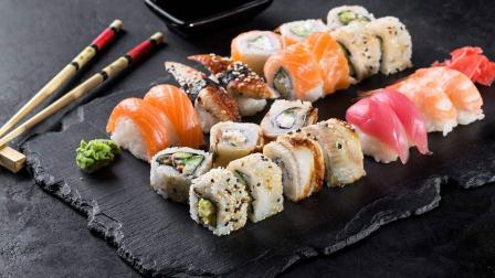 Cada país tiene una versión de sushi con sus propias recetas, haciéndolo un platillo atractivo para el público