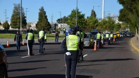 Operativo de la AMT en Quito