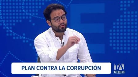 Una reforma normativa que será presentada en seis meses planteará la centralización de las compras públicas del IESS. 

Un reportaje de Daniela Valencia