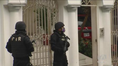 En Portoviejo, Guayaquil y Durán, procesados lograron beneficiarse con arrestos domiciliarios tras presentar cuadros de ansiedad y otras afecciones.
Un reportaje de Carlos Sacoto