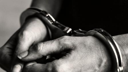 Imagen referencial de un hombre detenido.