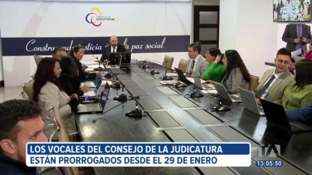 Los vocales del Consejo de la Judicatura cumplieron 5 meses en funciones prorrogadas. Mientras tanto, la selección de sus suplentes ha caído en un punto muerto.
Un reportaje de Carlos Sacoto