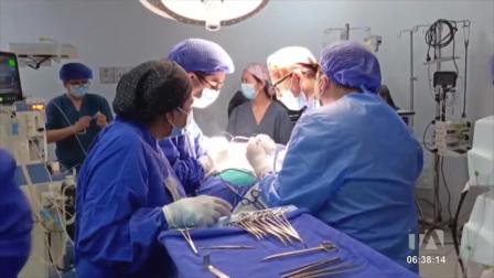 Médicos del Hospital de la Policía Nacional en Quito, extrajeron un raro tumor de más de 11 centímetros. La paciente se recupera con éxito.
Un reportaje de Brigette Mancheno
