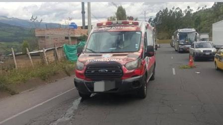 Un siniestro vehicular se registró en el sector de Tambillo, en la curva de Santa Rosa, este miércoles 2 de julio del 2025.