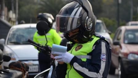 La medida de pico y placa aplica para los dígitos 7 y 8 este jueves 3 de julio del 2025.