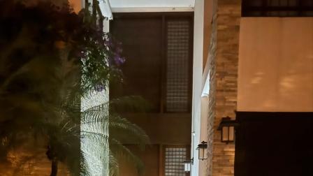Fiscalía y personal de Policía Nacional realizaron allanamientos en Guayaquil la madrugada de este viernes 3 de julio del 2025.