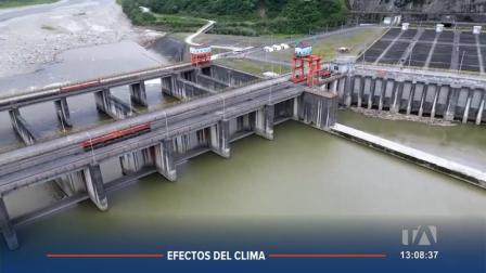 No habrá racionamientos de energía este año, confirmó el viceministro Guillermo Ferreira. Aseguró que el cierre temporal de 8 hidroeléctricas es preventivo y no afecta la demanda.

Un reportaje de María Gracia Chacón