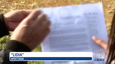 Una ciudadana en Quito denuncia que, a pesar de no ser propietaria de ningún vehículo, registra multas y dos autos matriculados a su nombre en la Agencia de Tránsito de Durán.
Un reportaje de Nathalie Jiménez