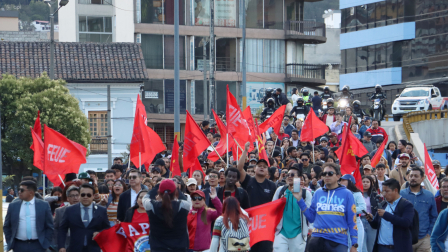 Estudiantes de la Universidad Central protestan en el centro de la capital este miércoles 16 de julio del 2025.