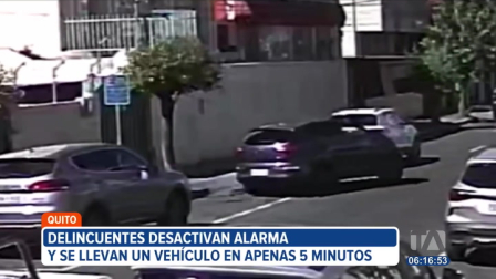 Dos hombres se llevaron un auto estacionado en la parroquia Iñaquito, al norte de Quito, sin que nadie pudiera detenerlos. La policía investiga el caso.
Un reportaje de Gustavo Jaramillo