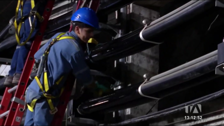 Hay un tercer contrato de Progen que está bajo la lupa de la Contraloría General del Estado. La cuestionada empresa fue contratada para repotenciar la central termoeléctrica Catamayo, en Loja, pero ha incumplido los plazos.

Un reportaje de Carlos Sacoto