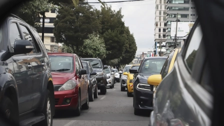 La medida de restricción Pico y Placa rige en la zona urbana de Quito.