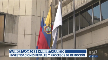 Ecuador atraviesa una compleja situación de gobernabilidad a nivel local. Varios alcaldes enfrentan juicios, investigaciones penales, procesos de remoción y pedidos de revocatoria.
Un reportaje de Belén Merizalde