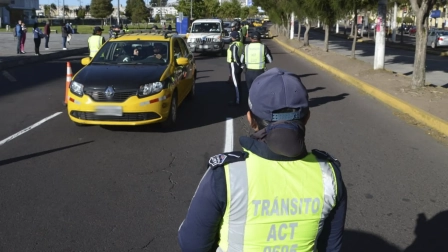La medida de restricción Pico y Placa rige en la zona urbana de Quito.