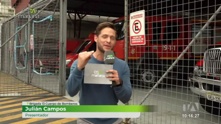 Julián Campos vivió la experiencia de ser bombero por un día.