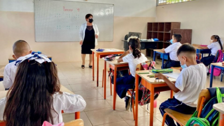 Las clases presenciales se retomarán con normalidad en las provincias costeras y en Galápagos.