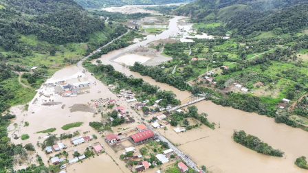Las lluvias de inicio de mes, con una intensidad no vista desde hace 25 años en la provincia ecuatoriana de Zamora Chinchipe, fronteriza con Perú, provocaron inundaciones que dejaron pérdidas por más de dos millones de dólares.