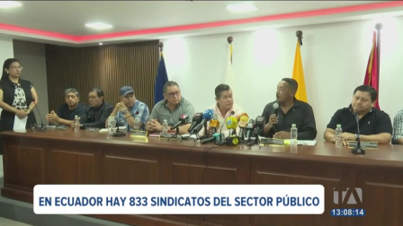 El Gobierno y los sindicatos del sector público han mantenido una tensa relación que crece con las desvinculaciones de funcionarios. El Ministerio del Trabajo ha emitido al menos 3 reformas para regular salarios, contratos colectivos y dirigencia.
Un reportaje de Carlos Sacoto