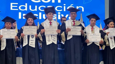Con el programa 'Quito Vuelve al Aula', adultos pueden culminar la educación básica superior y el bachillerato de forma acelerada