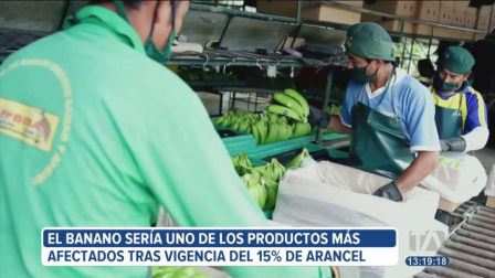 En Ecuador, el banano y las flores constan entre los productos de exportación que más se verían afectados tras la vigencia del arancel del 15%. Ambos sectores esperan con optimismo una reducción de la tarifa.

Un reportaje de Bernarda Cevallos