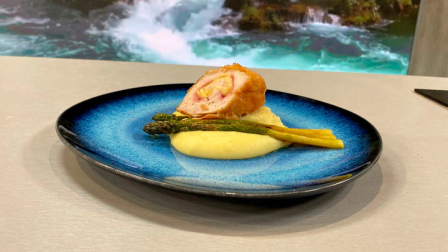 Este viernes 8 de agosto del 2025, preparamos un delicioso Cordon Bleu con puré de papa. No te pierdas los tips del chef Felipe Campana para esta preparación.