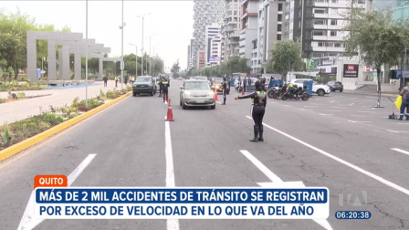 En lo que va del 2025, se reportan más de 2 000 siniestros de tránsito, algunos causados por el exceso de velocidad. La AMT explica que no se puede sancionar a quienes infringen la ley, por ello, solo trabajan en campañas preventivas. 

Un reportaje de Brigette Mancheno