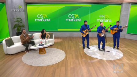 El Trío Pambil llena el escenario de esTAmañana con su música.