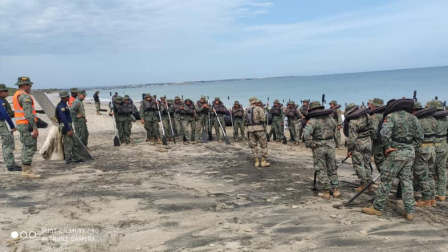 Un tripulante en el grado de marino falleció durante un entrenamiento acuático en Ecuador.