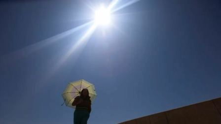 Por los altos niveles de radiación las autoridades recomiendan no exponerse al sol entre 10:00 y 15:00.
