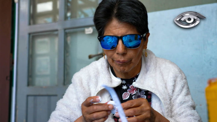 Las personas con discapacidad visual enfrentan desafíos diarios para moverse con libertad. En este reportaje conocemos sus historias, los obstáculos urbanos y la importancia de adaptarse, pero sobre todo de construir ciudades verdaderamente inclusivas.